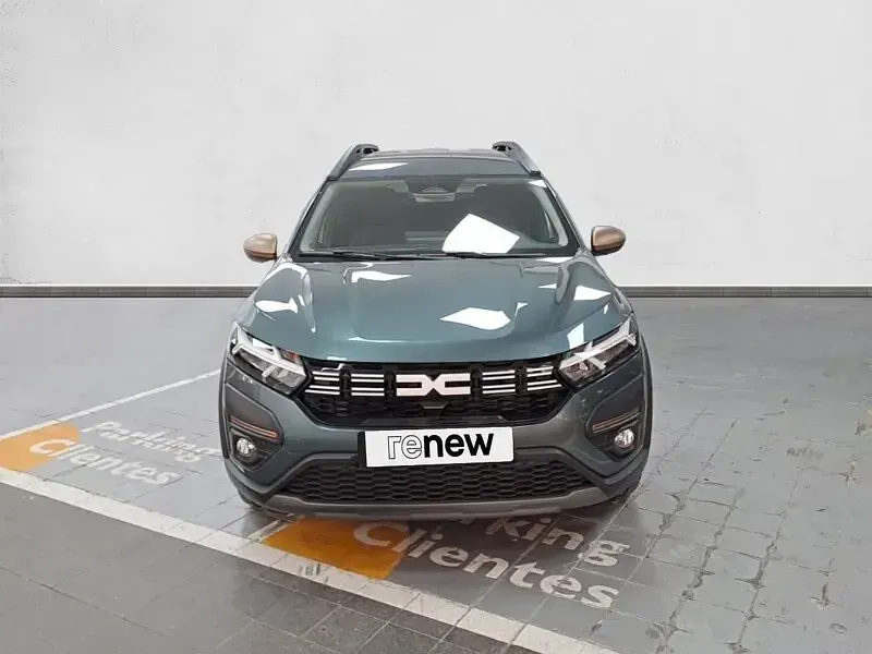 Usado Dacia Jogger Extreme 140 CV (102 kW) 2025 Verde Monovolumen