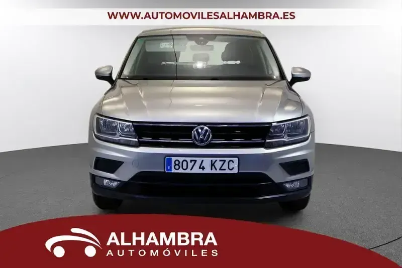 Usado VW Tiguan Edition 150 CV (110 kW) 2019 Gris SUV