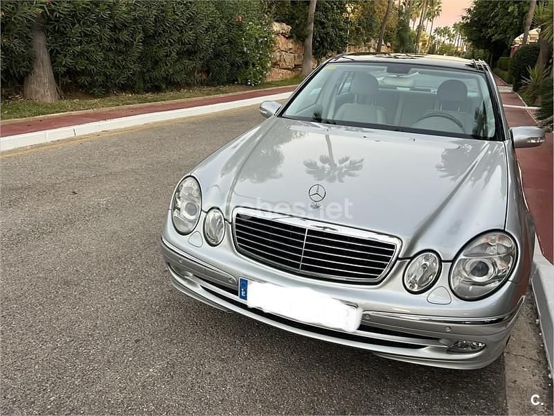 Gris / plata Usado 2004 Mercedes E320 Avantgarde Berlina | 9300 € (Un poco caro) - Imagen 1/4