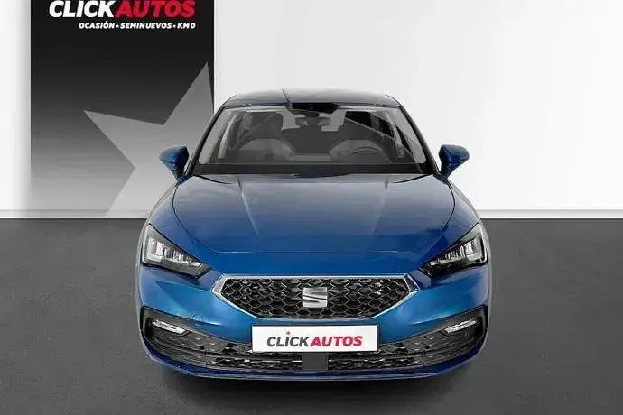 Usado Seat Leon Style 116 CV (85 kW) 2025 Azul Familiar