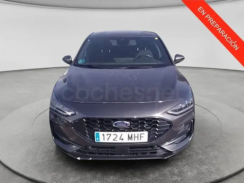 Usado Ford Focus ST-Line 155 CV (114 kW) 2023 Gris / plata Berlina