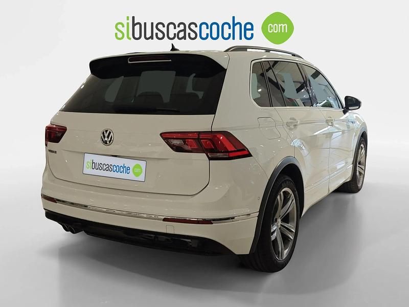 Usado VW Tiguan Sportline 150 CV (110 kW) 2020 Blanco SUV