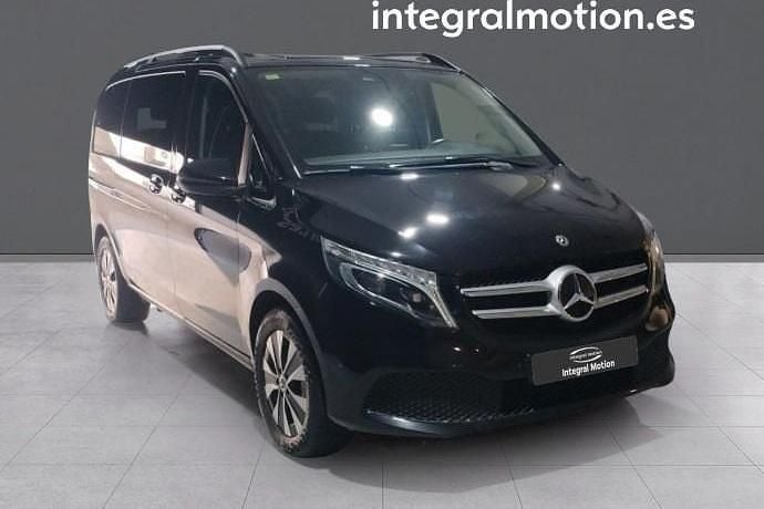 Usado Mercedes V300 239 CV (175 kW) 2022 Monovolumen