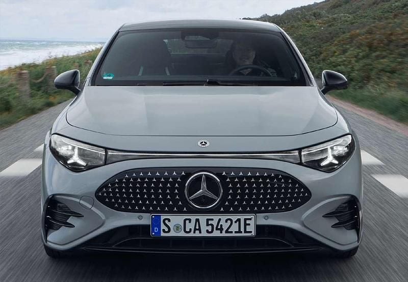 Usado Mercedes CLA200 AMG line 136 CV (100 kW) 2014 Negro Coupe