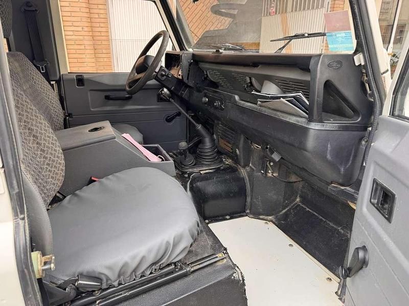 Usado Land Rover Defender 122 CV (89 kW) 2001 Blanco SUV
