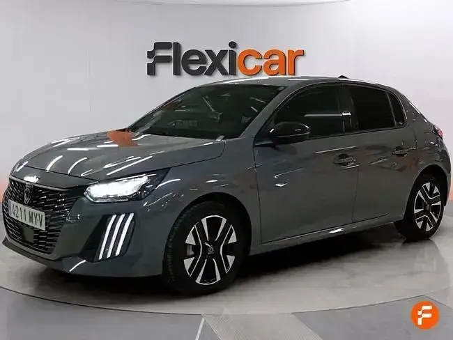 Usado Peugeot 208 Allure 110 CV (80 kW) 2025 Gris Utilitario