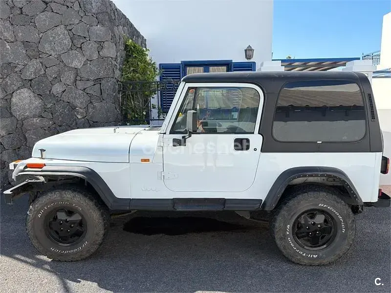 Usado Jeep Wrangler Laredo 178 CV (130 kW) 1994 Blanco SUV