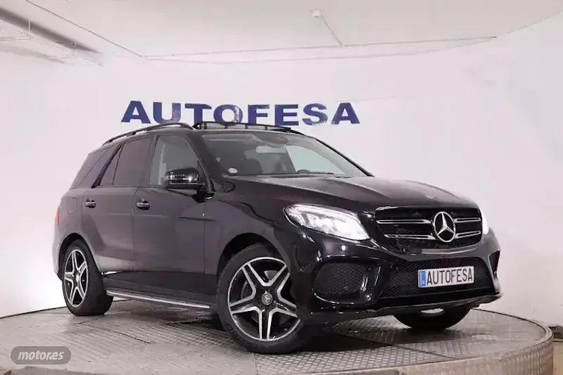 Usado Mercedes GLE500 AMG line 442 CV (325 kW) 2016 Negro SUV