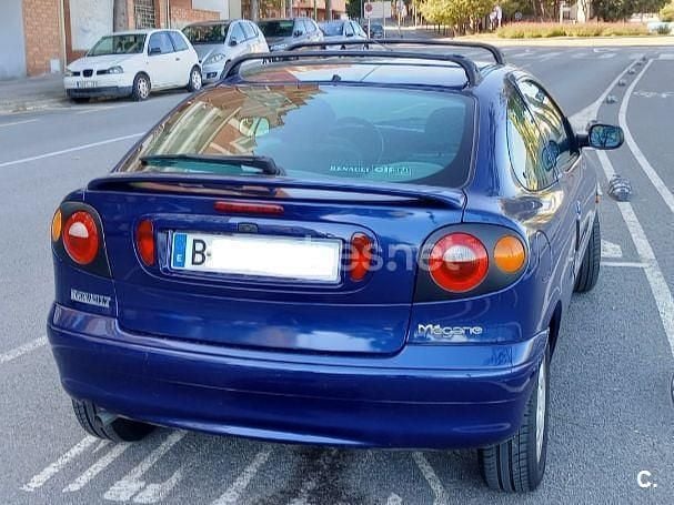 Usado Renault Mégane Coupé 90 CV (66 kW) 1997 Azul Coupe
