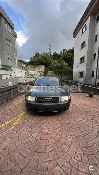 Usado Audi A4 150 CV (110 kW) 2001 Verde Berlina