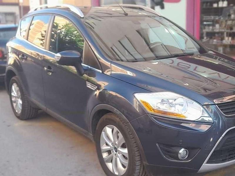 Usado Ford Kuga Trend 136 HP (100 kW) 2009 Preto SUV
