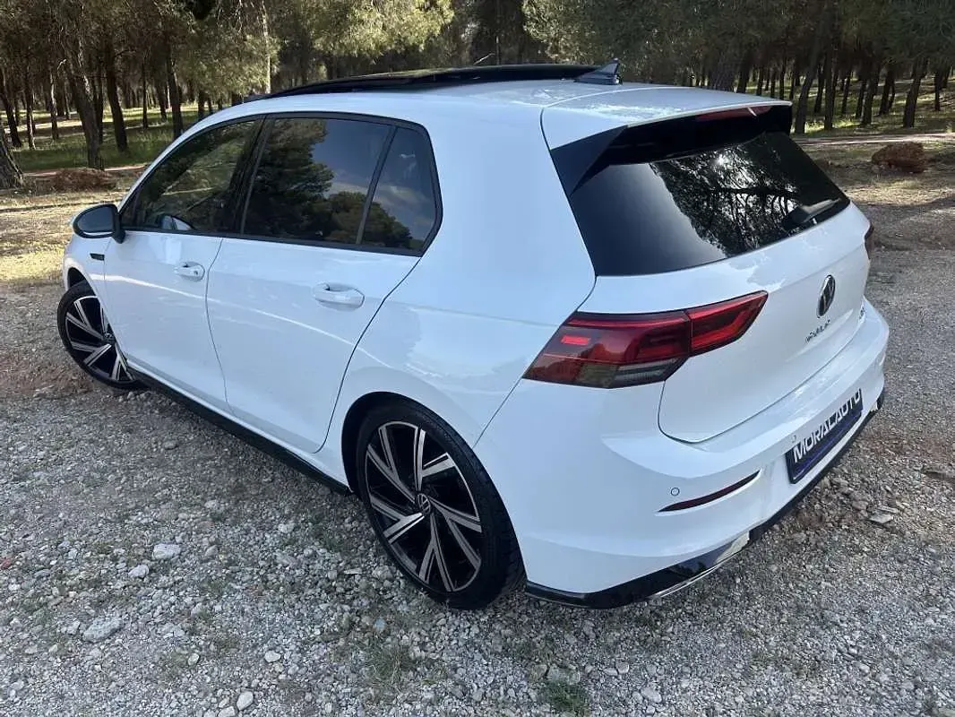 Usado VW Golf VII R-line 150 CV (110 kW) 2021 Blanco Utilitario