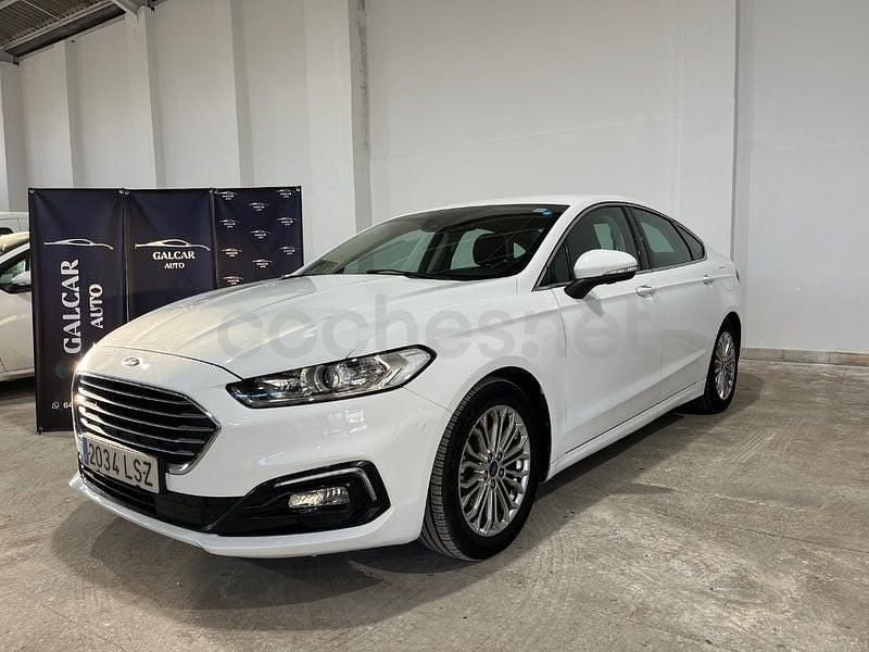 Usado Ford Mondeo Titanium 187 CV (137 kW) 2021 Blanco Berlina
