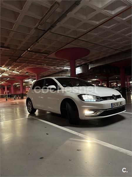 Usado VW Golf VII Advance 115 CV (84 kW) 2018 Blanco Berlina