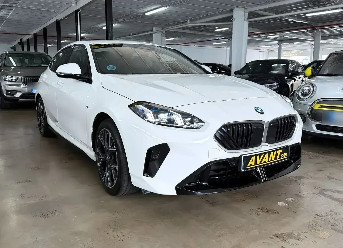 Usado BMW 118 150 CV (110 kW) 2025 Blanco Utilitario