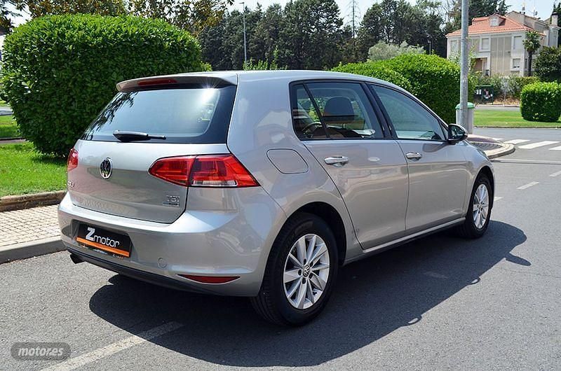 Usado VW Golf VII Edition 105 CV (77 kW) 2014 Gris