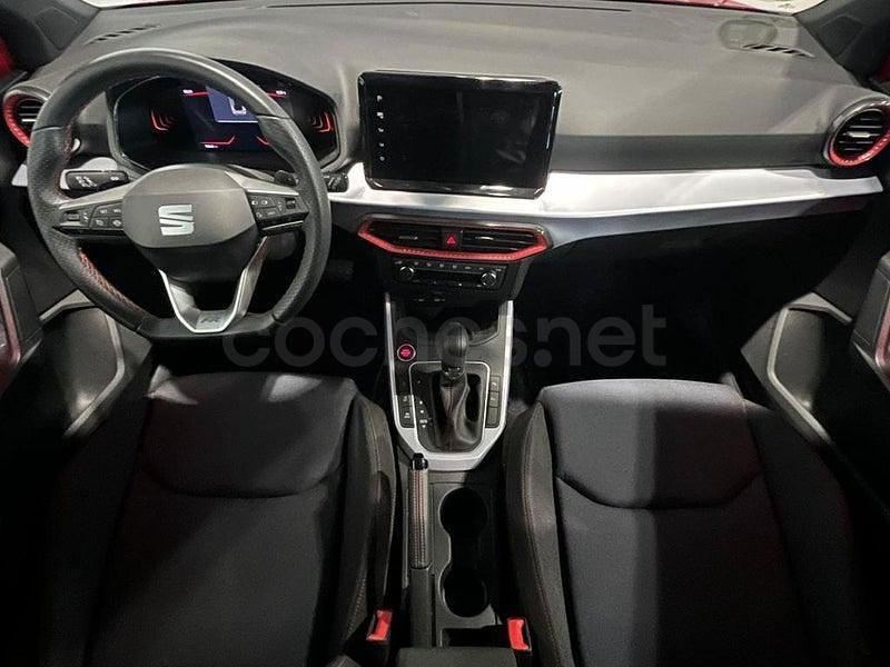 Usado Seat Arona FR 115 CV (84 kW) 2024 Rojo SUV