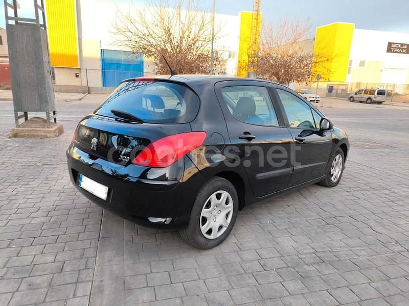 Usado Peugeot 308 90 CV (66 kW) 2009 Negro Berlina