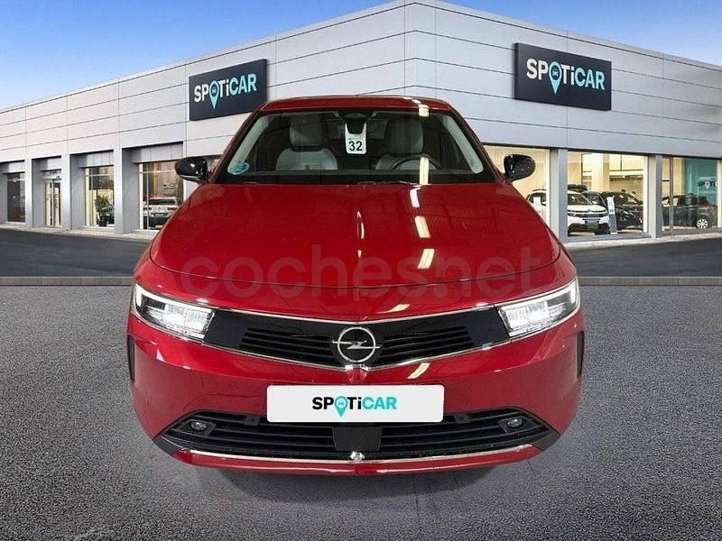 Usado Opel Astra Elegance 130 CV (95 kW) 2023 Rojo Berlina