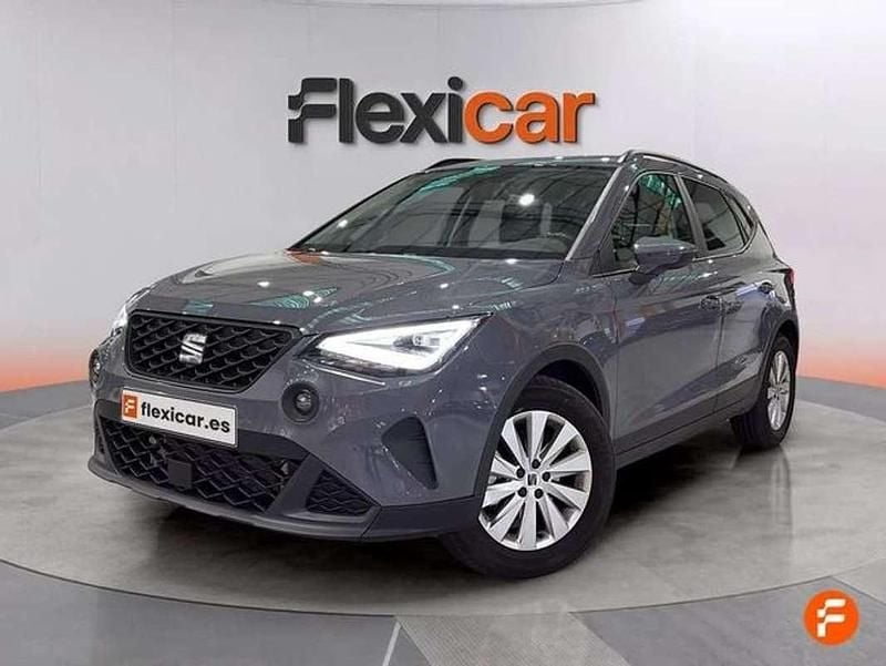 Usado Seat Arona Style 116 HP (85 kW) 2025 Cinzento SUV