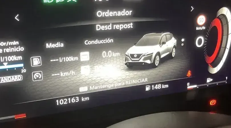 Usado Nissan Qashqai N-Connecta 140 CV (102 kW) 2021 Rojo sólido SUV