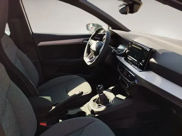 Usado Seat Ibiza XCELLENCE 116 CV (85 kW) 2025 Blanco Utilitario