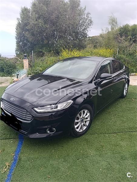 Usado Ford Mondeo Titanium 187 CV (137 kW) 2019 Negro Berlina