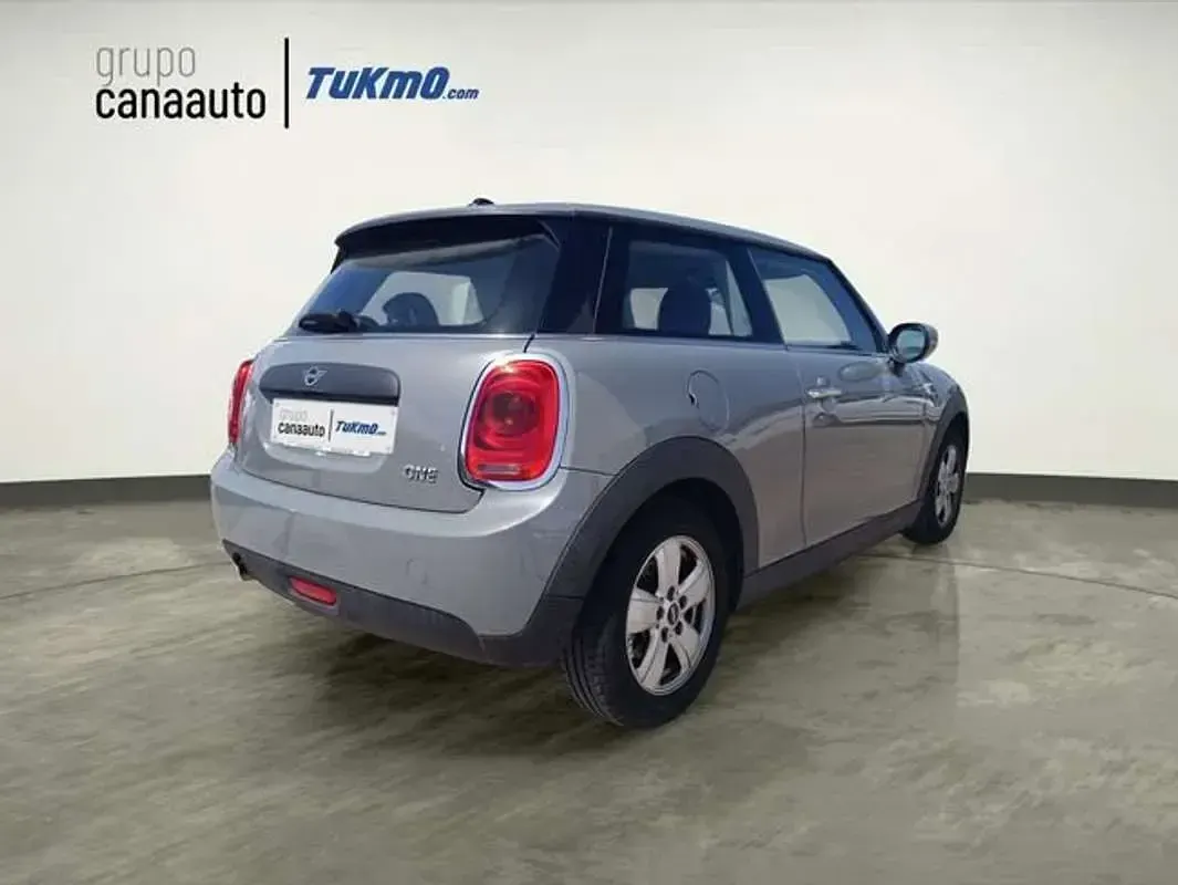 Usado Mini Cooper 102 CV (75 kW) 2019 Gris Utilitario