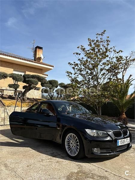 Usado BMW 320 170 CV (125 kW) 2008 Negro Coupe