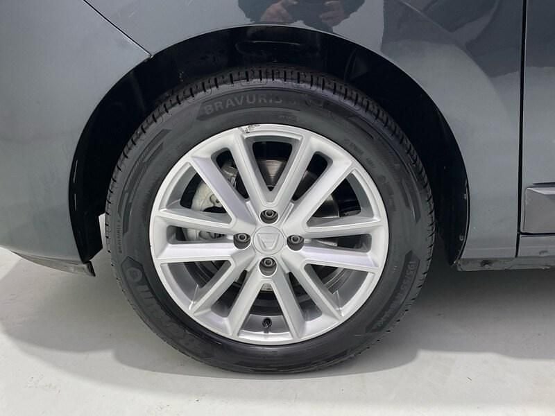Usado Dacia Lodgy Comfort 95 CV (69 kW) 2020 Gris Monovolumen