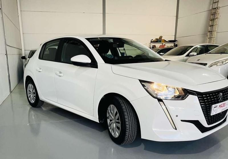 Usado Peugeot 208 Active 102 CV (75 kW) 2021 Blanco Utilitario