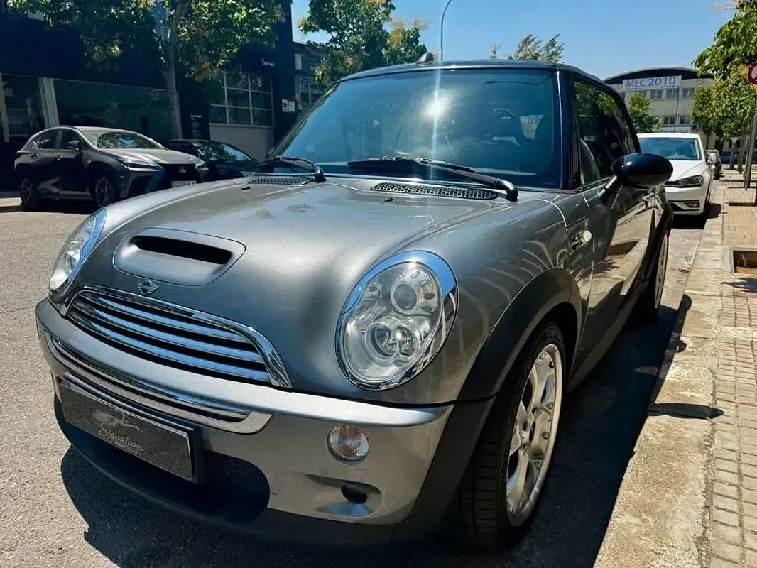 Usado Mini Cooper Cabriolet 170 CV (125 kW) 2005 Gris Descapotable