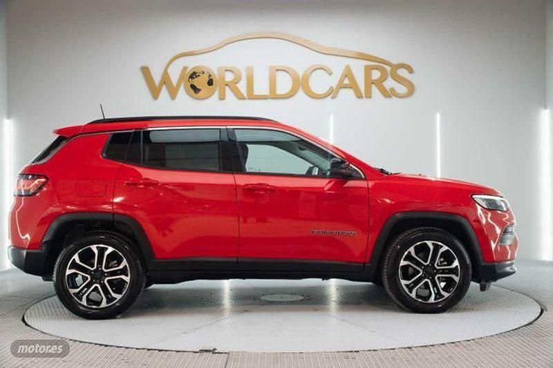 Usado Jeep Compass Limited 130 CV (95 kW) 2022 Rojo SUV