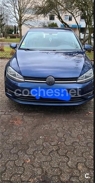 Begagnad VW Golf VII Advance 115 HK (84 kW) 2017 Blå Sedan