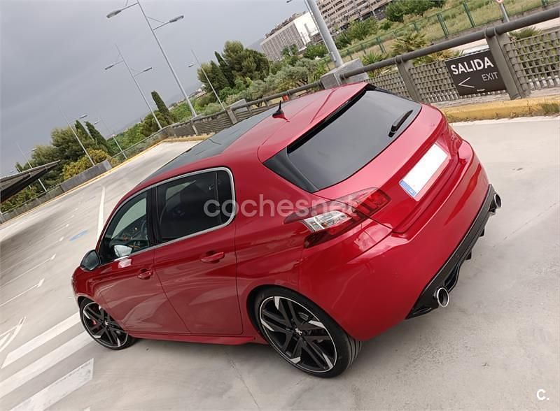 Rojo Usado 2016 Peugeot 308 GTi Berlina | 22.300 € - Imagen 1/4