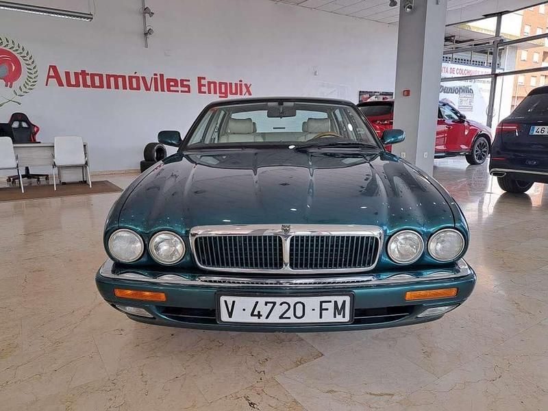 Usado Jaguar XJ6 216 CV (158 kW) 1996 Verde Berlina