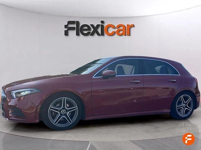 Usado Mercedes A180 109 CV (80 kW) 2018 Rojo Utilitario