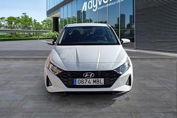 Begagnad Hyundai i20 100 HK (73 kW) 2022 Halvkombi