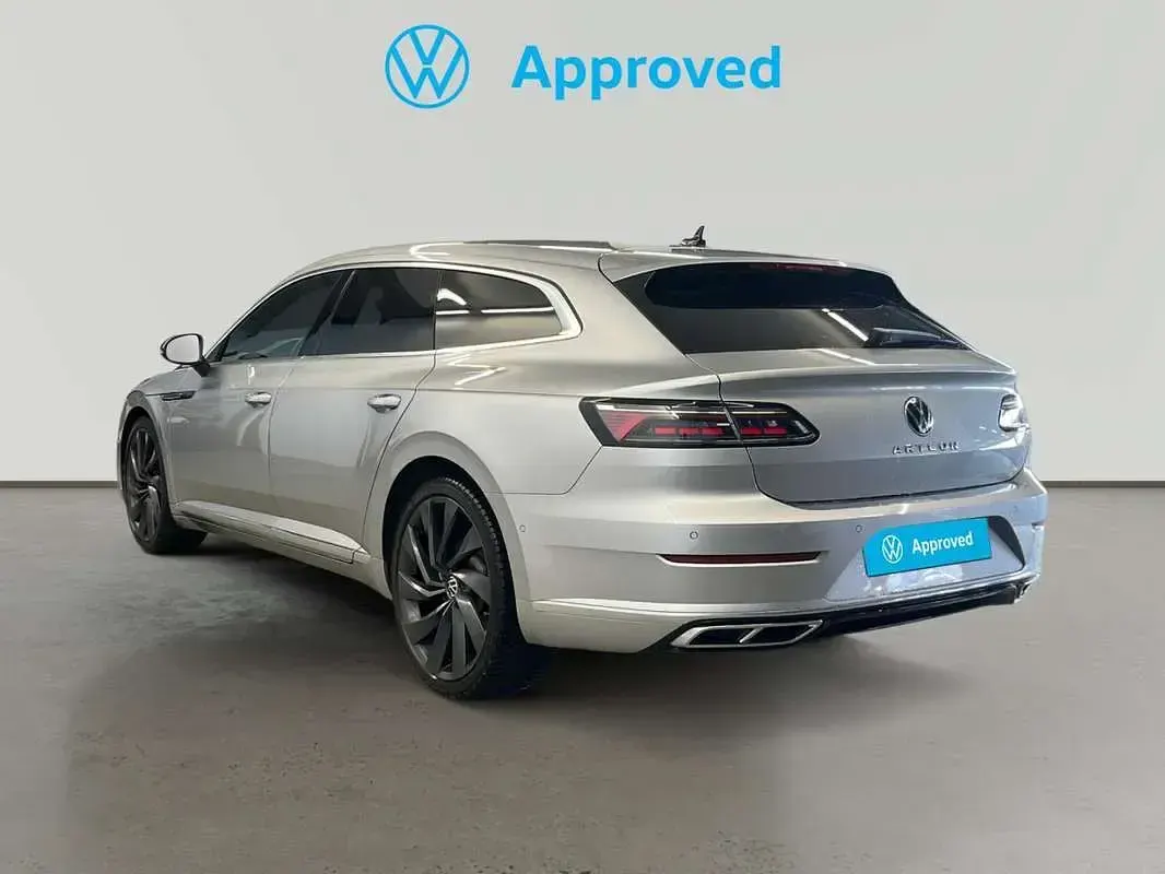 Usado VW Arteon R-line 200 CV (147 kW) 2022 Plateado Coupe