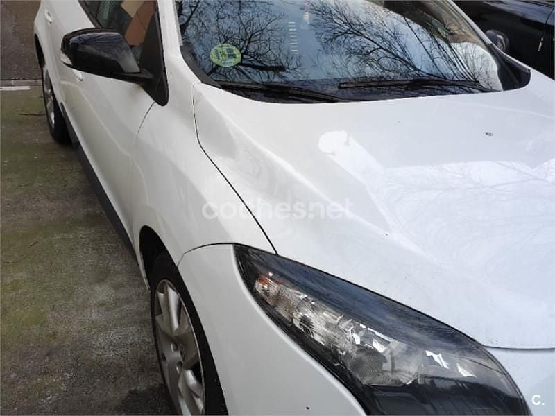 Blanco Usado 2011 Renault Mégane Berlina | 4300 € (Super precio) - Imagen 1/4