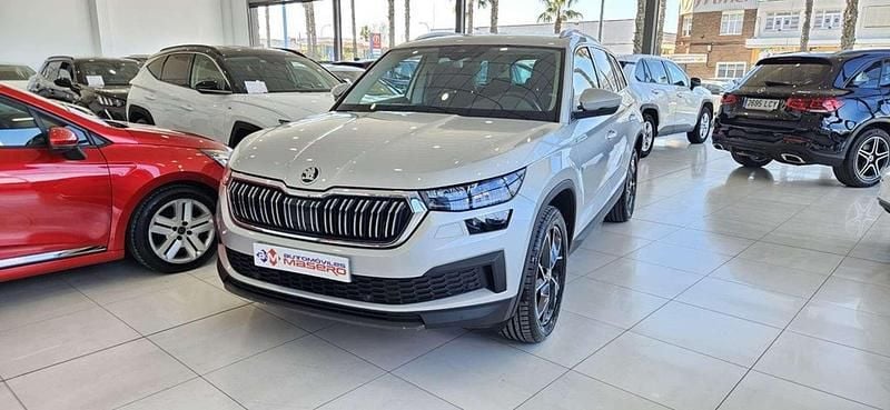 Usado Skoda Kodiaq Style 150 CV (110 kW) 2022 Gris SUV