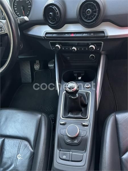 Usado Audi Q2 Advanced Plus 116 CV (85 kW) 2017 Negro SUV