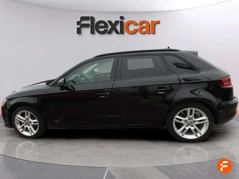 Usado Audi A3 Premium 110 CV (80 kW) 2015 Negro Coupe
