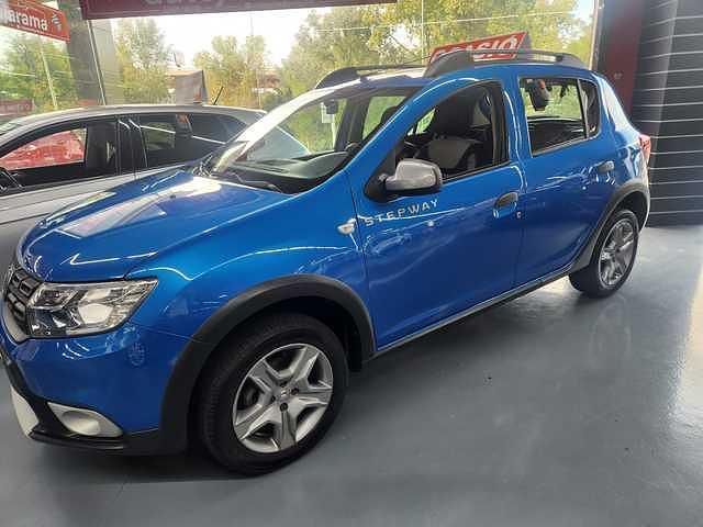 Azul Usado 2018 Dacia Sandero Comfort Utilitario | 9990 € (Precio justo) - Imagen 1/4