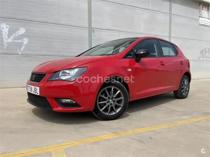 Usado Seat Ibiza I-Tech 85 CV (62 kW) 2014 Rojo Berlina