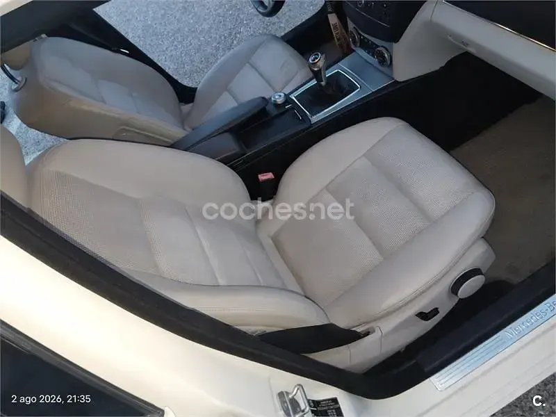 Usado Mercedes C200 136 CV (100 kW) 2010 Blanco Berlina