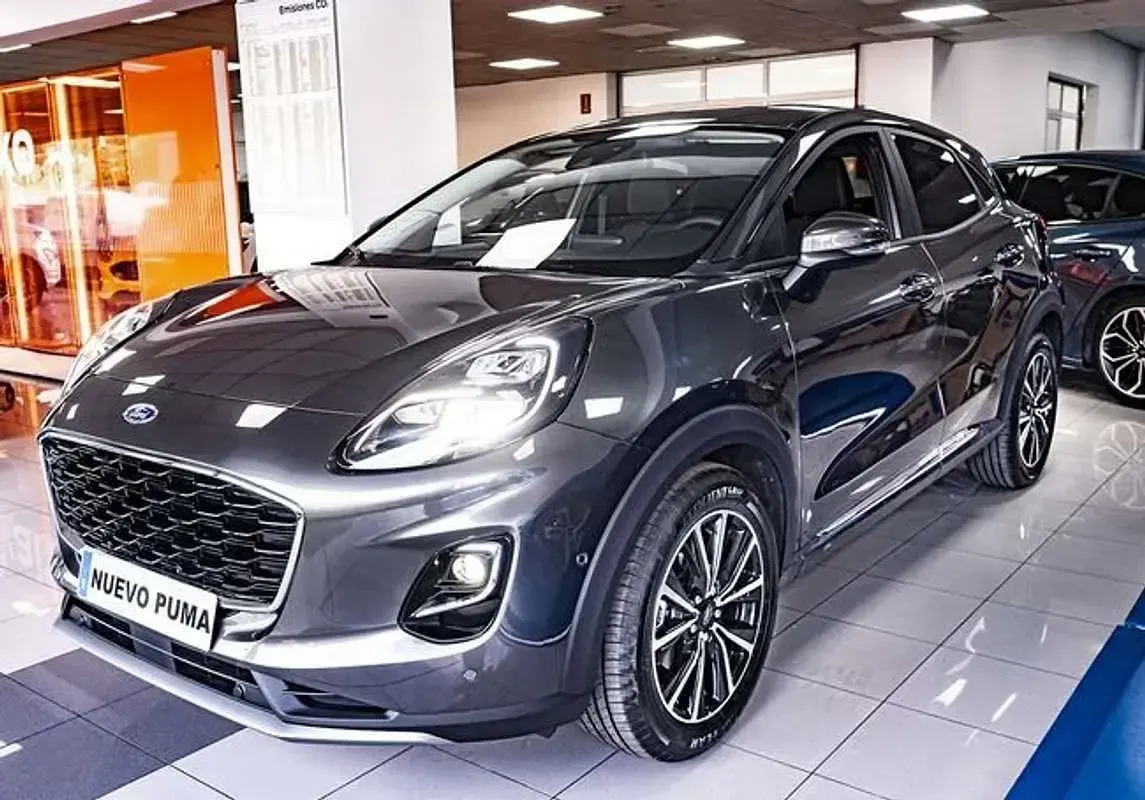 Usado Ford Puma Titanium 125 CV (91 kW) 2024 Gris SUV