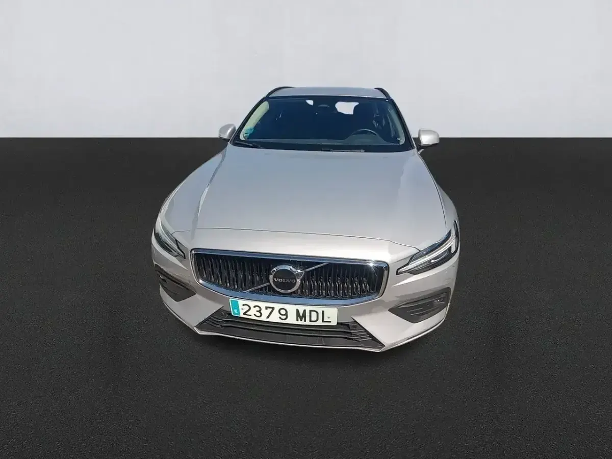 Usado Volvo V60 Core 197 CV (144 kW) 2023 Gris Familiar