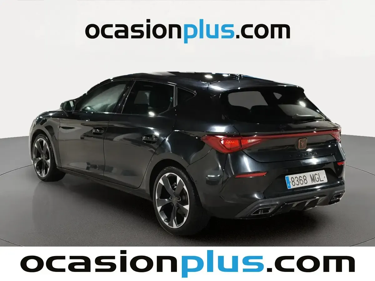 Käytetty Cupra Leon 150 HP (110 kW) 2023 Musta Viistoperä