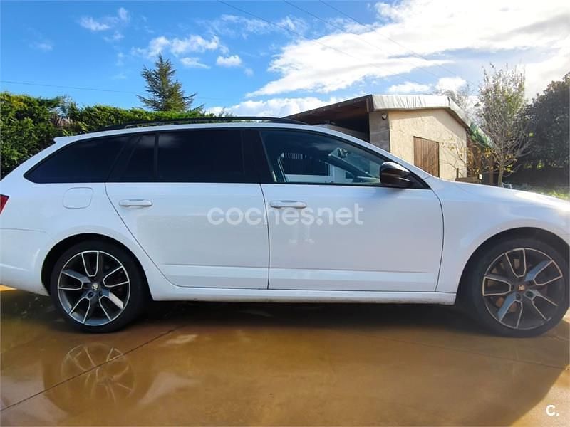 Usado Skoda Octavia RS 220 CV (161 kW) 2015 Blanco Utilitario